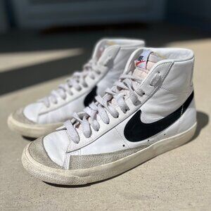 Nike Blazer Mid 77